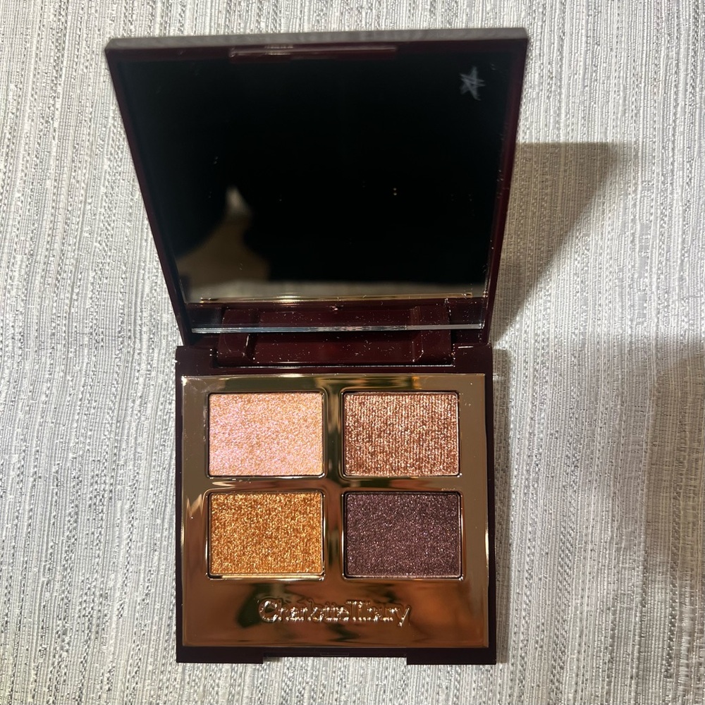 New In Box Charlotte Tillbury Luxury Palette of Pops Eyeshadow Quad Palette
